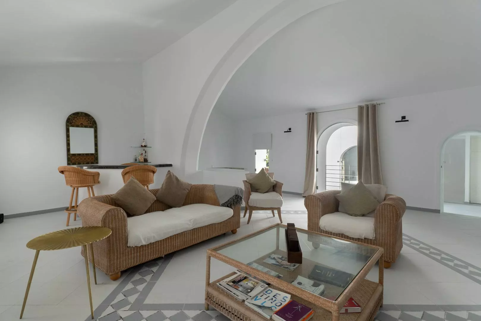 3-bedroom House In Oliva, Spain (289 M²)