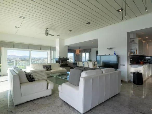 4-bedroom Villa In Moraira, Spain (434 M²)