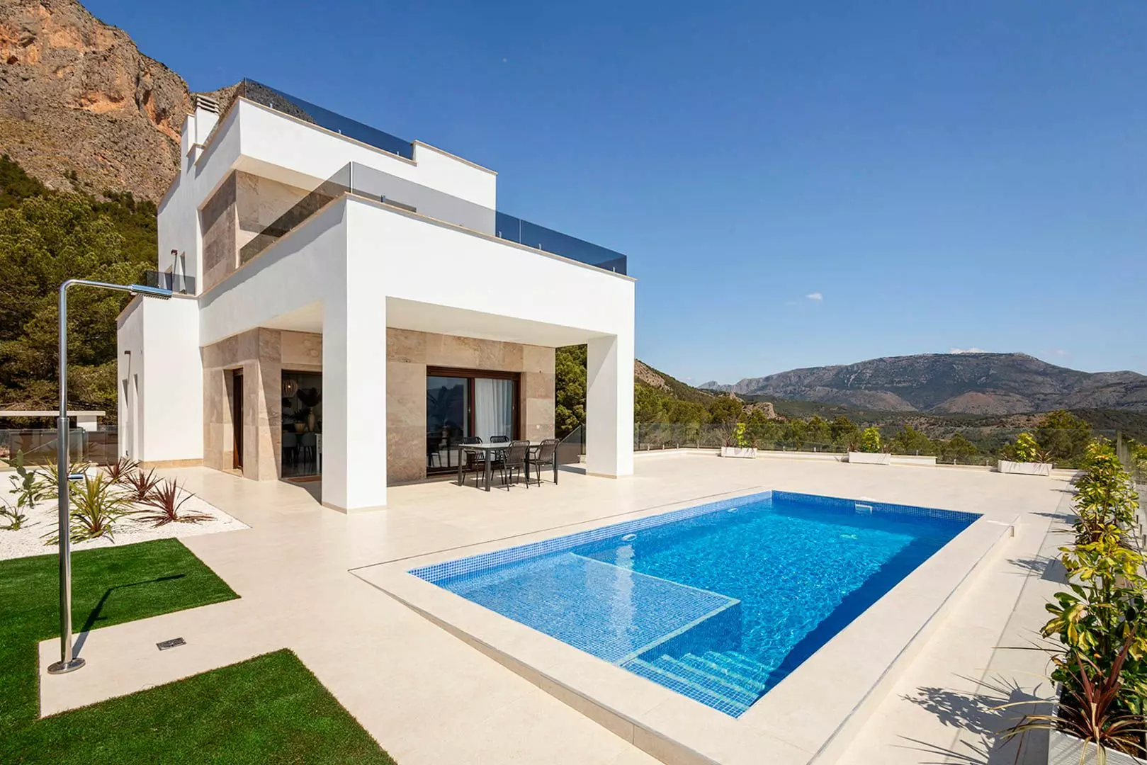 3-bedroom Villa In Polop, Spain (165 M²)