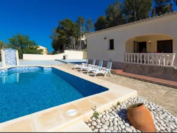 3-bedroom Villa In Calpe, Spain (90 M²)