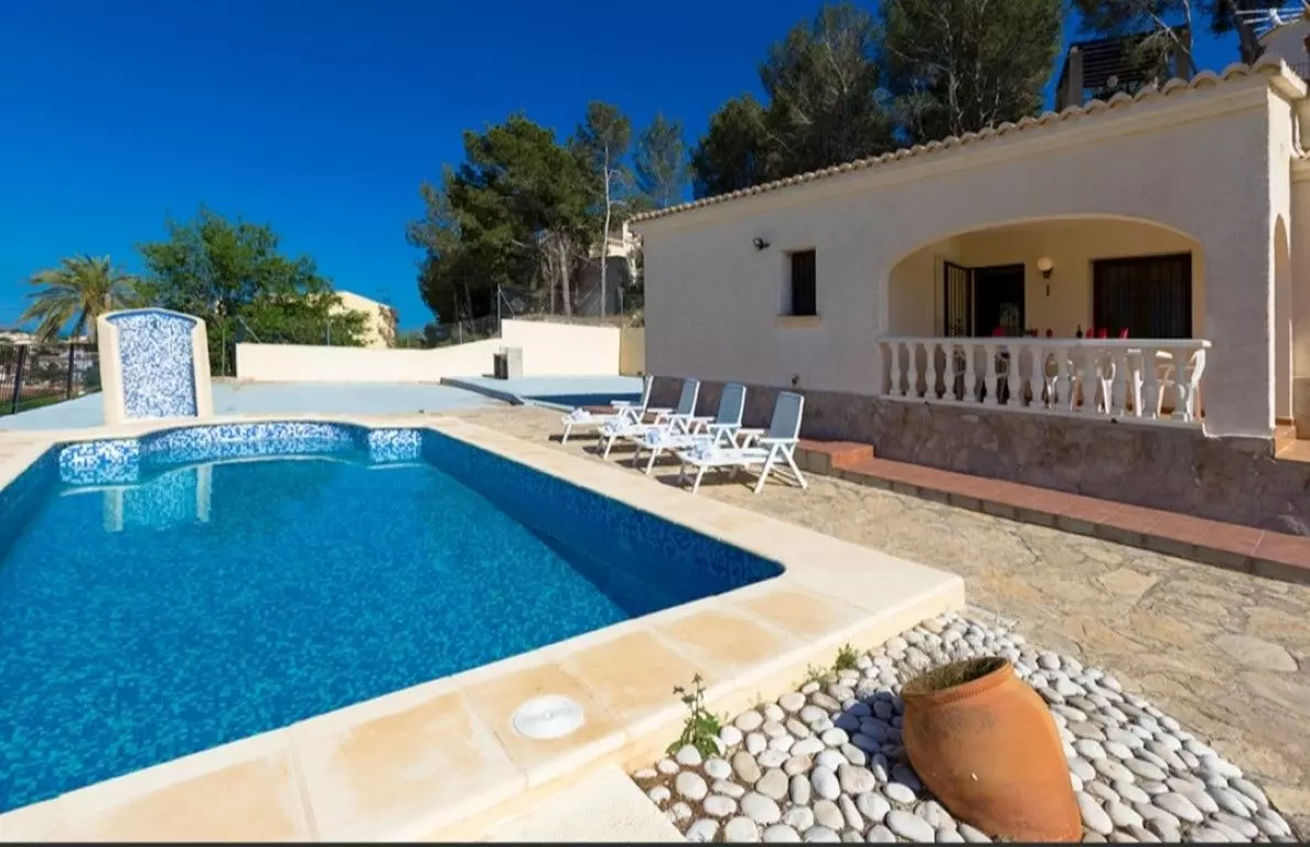 3-bedroom Villa In Calpe, Spain (90 M²)