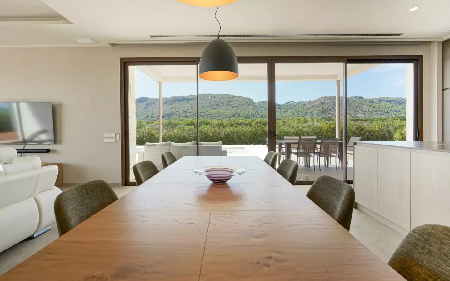3-bedroom Villa In Pedreguer, Spain (225 M²)