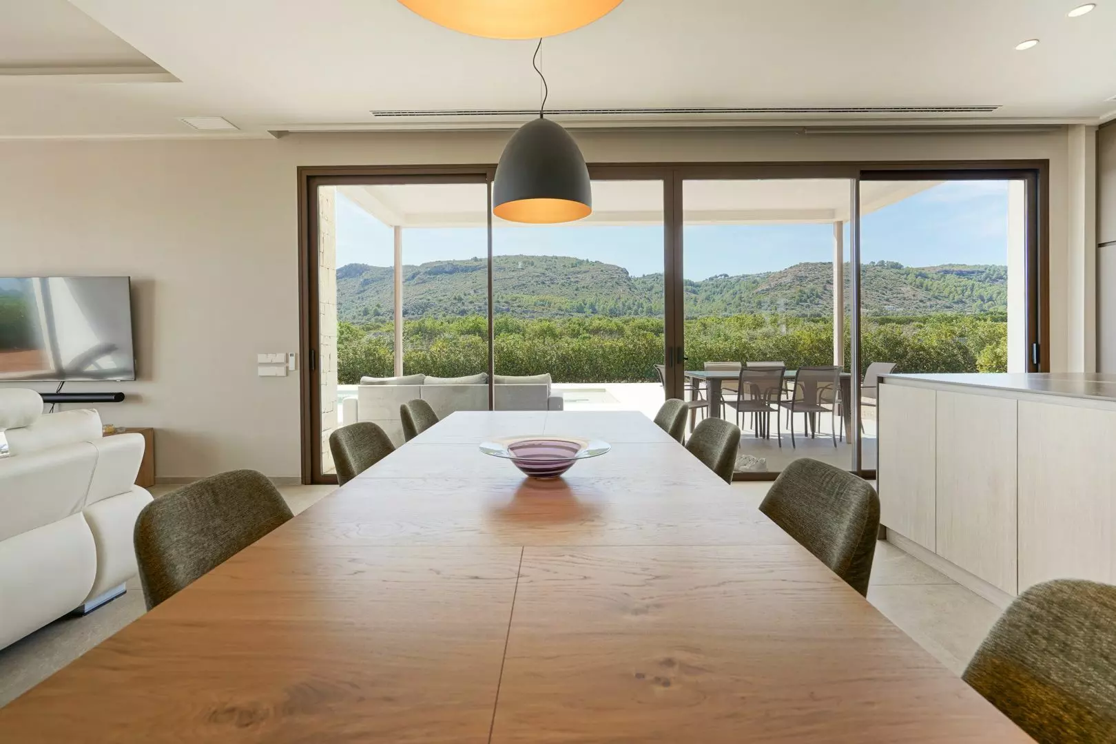 3-bedroom Villa In Pedreguer, Spain (225 M²)