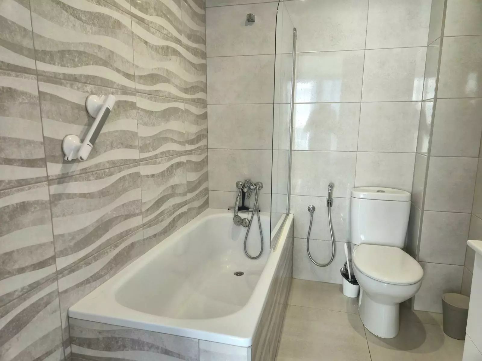 2-12-850e07 2-bedroom Flat In Calpe, Spain (80 M²)