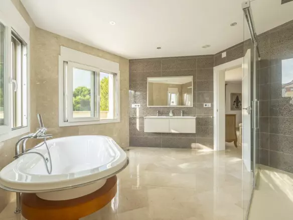4-bedroom Villa In Benissa, Spain (464 M²)