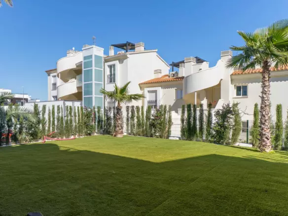 2-bedroom Apartment In Denia, Spain (88 M²)
