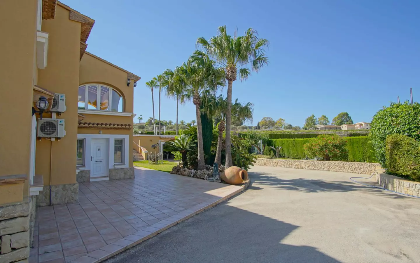 8-bedroom Villa In Benissa, Spain (696 M²)