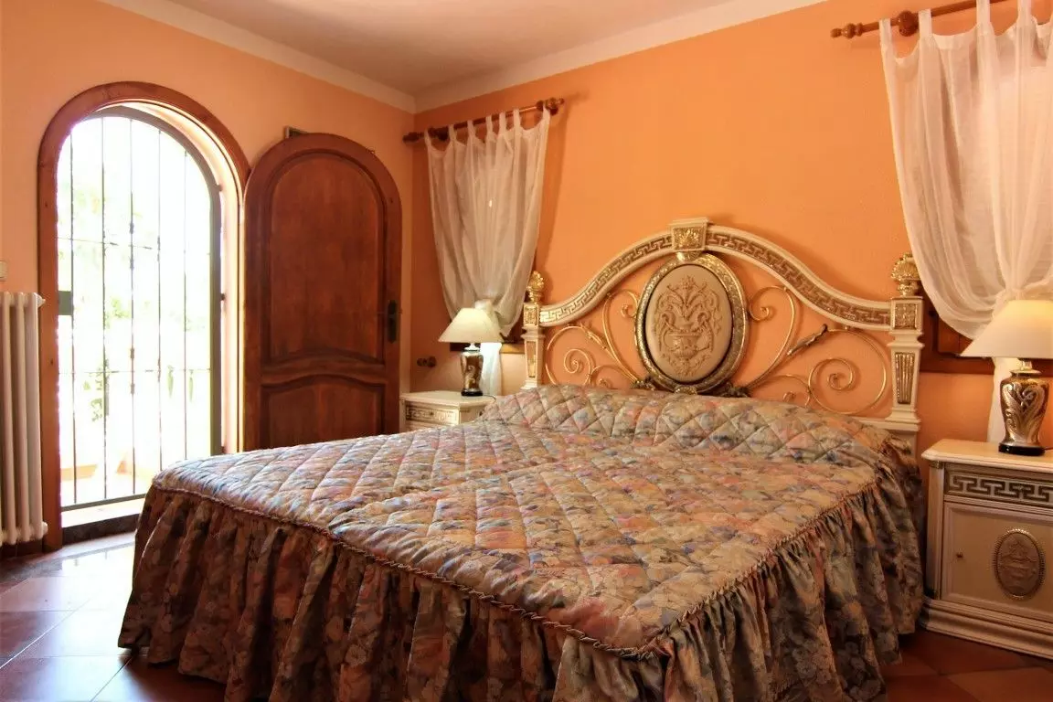 8-bedroom Villa In Benissa, Spain (392 M²)