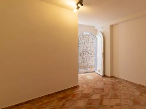 5-bedroom Villa In Benissa, Spain (565 M²)