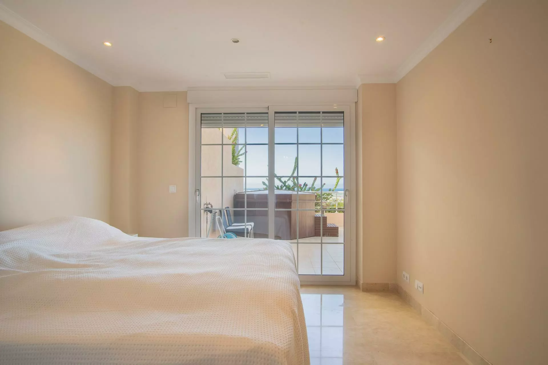 2-12-f15251 3-bedroom Apartment In Pedreguer, Spain (310 M²)