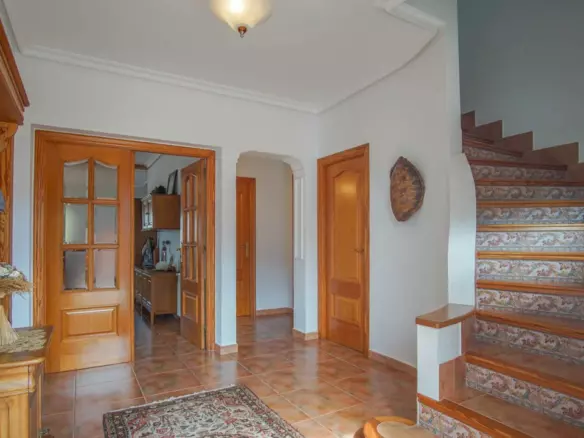 5-bedroom Villa In Calpe, Spain (345 M²)