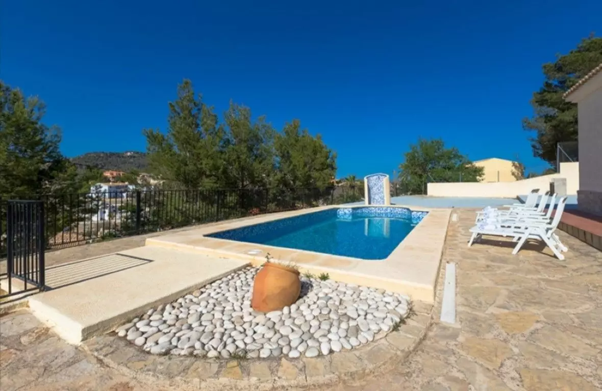 3-bedroom Villa In Calpe, Spain (90 M²)