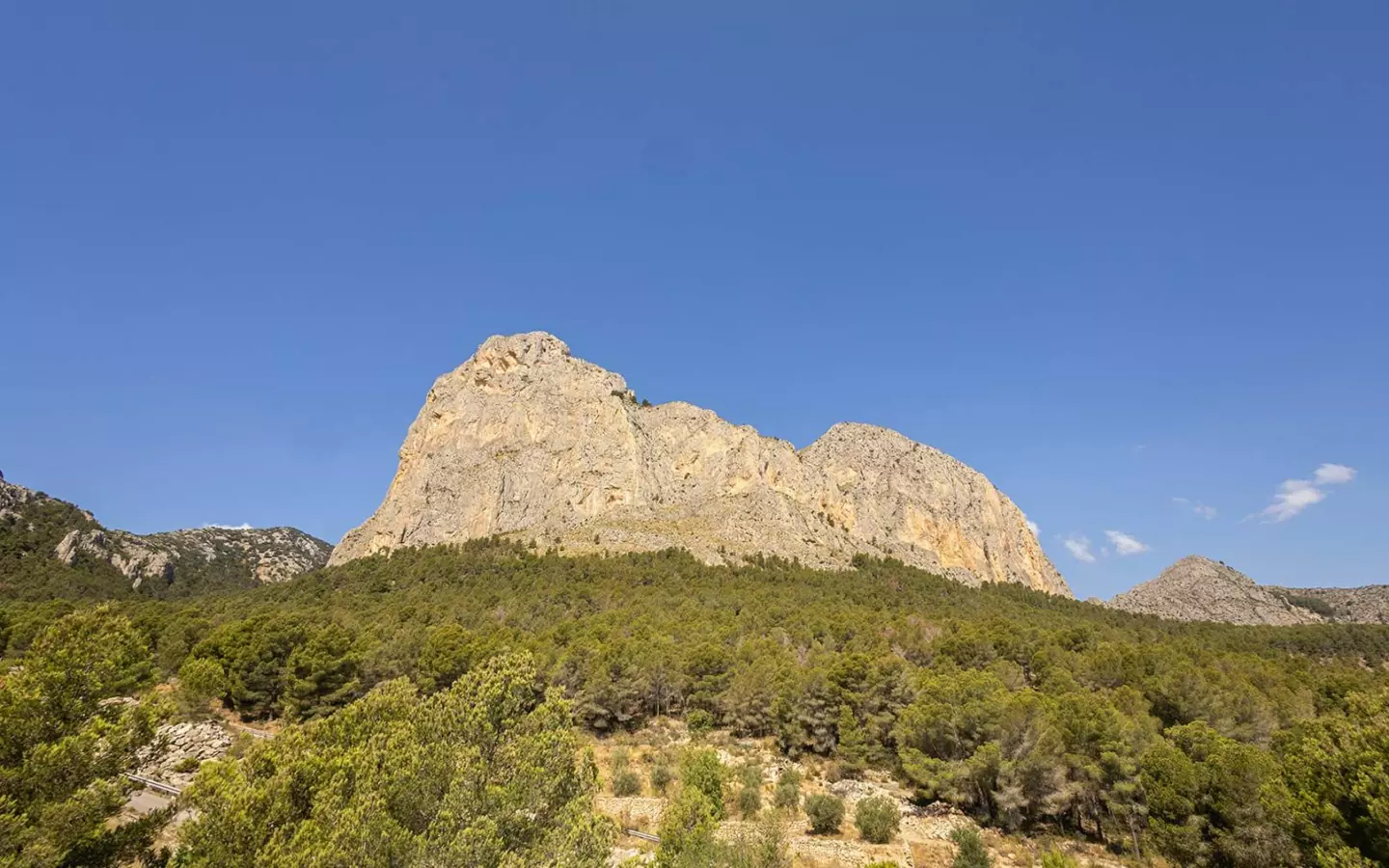3-bedroom Villa In Polop, Spain (165 M²)