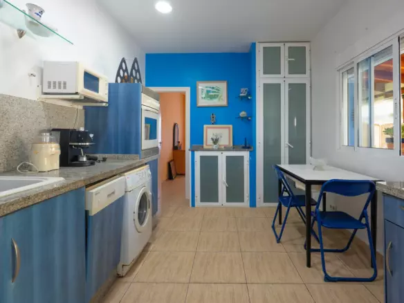 2-bedroom Villa In Benitachell, Spain (202 M²)