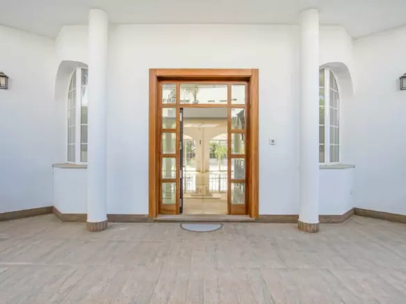 5-bedroom Villa In L’alfas Del Pi, Spain (810 M²)