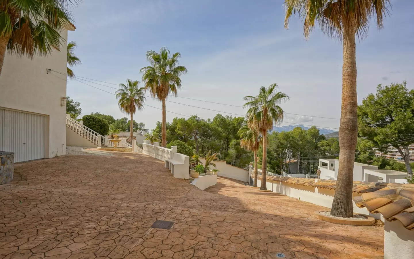 4-bedroom Villa In Altea, Spain (400 M²)