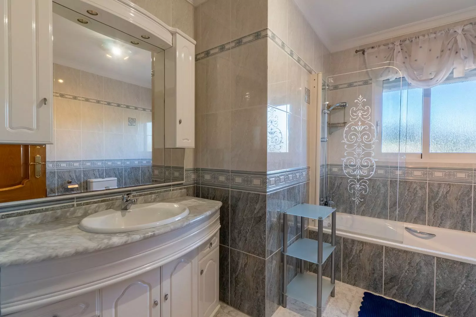 3-bedroom Villa In Jalon – Xalo, Spain (253 M²)