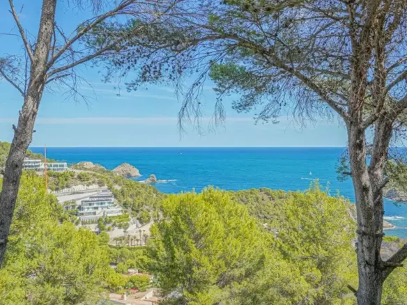 4-bedroom Villa In Jávea – Xàbia, Spain (319 M²)