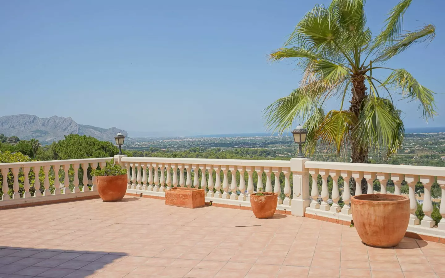 5-bedroom Villa In Pedreguer, Spain (392 M²)