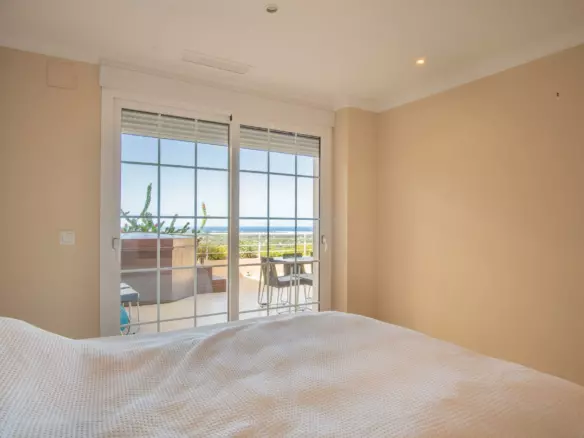 3-bedroom Apartment In Pedreguer, Spain (310 M²)