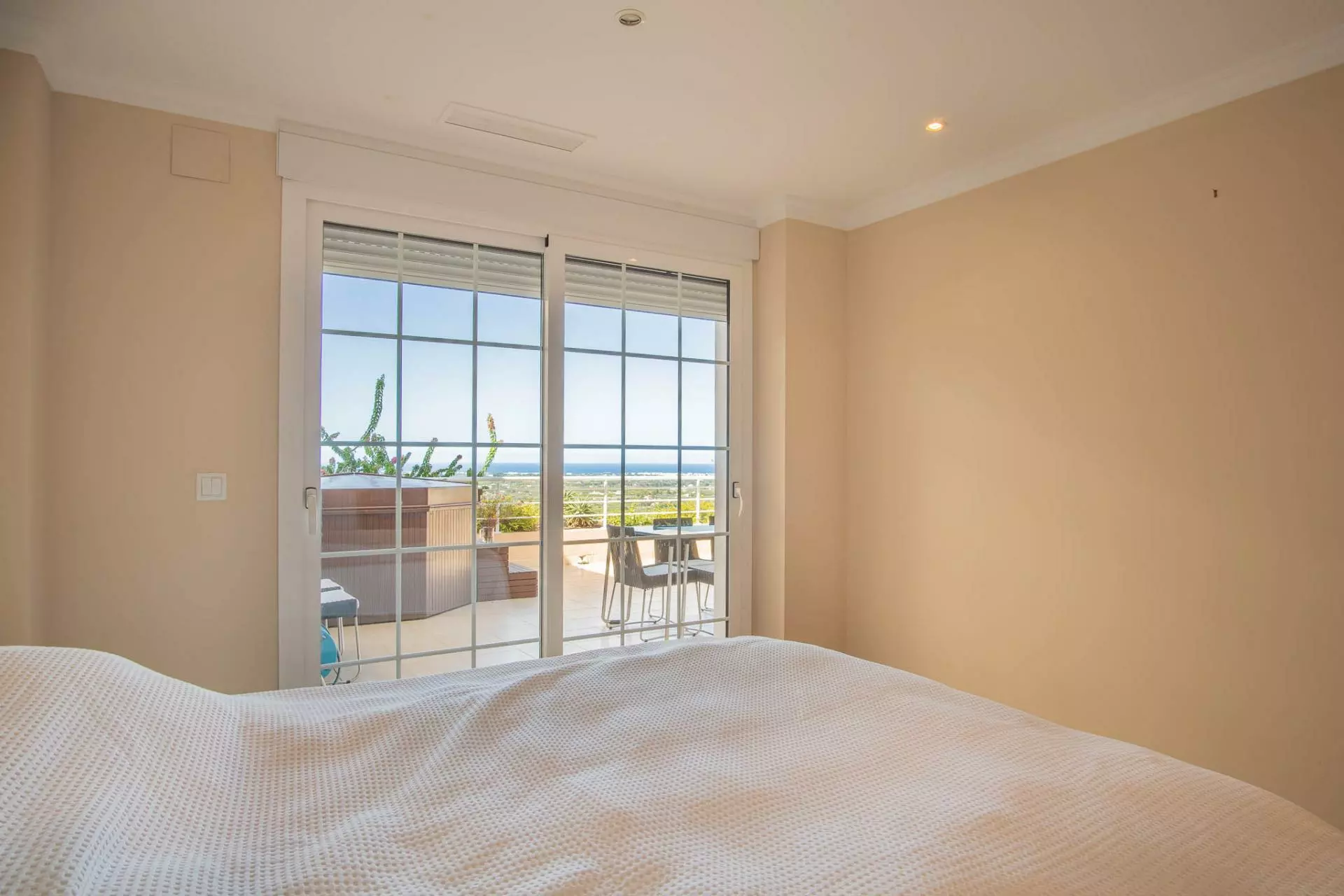 2-13-866878 3-bedroom Apartment In Pedreguer, Spain (310 M²)