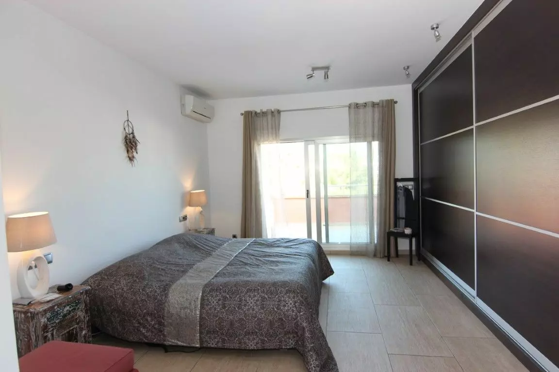 5-bedroom Villa In Jávea – Xàbia, Spain (450 M²)