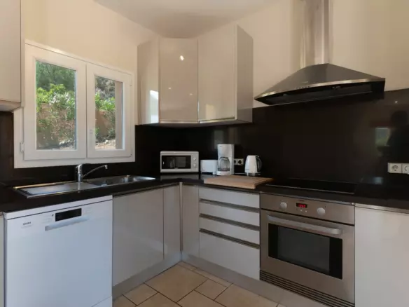 3-bedroom Villa In Jávea – Xàbia, Spain (255 M²)