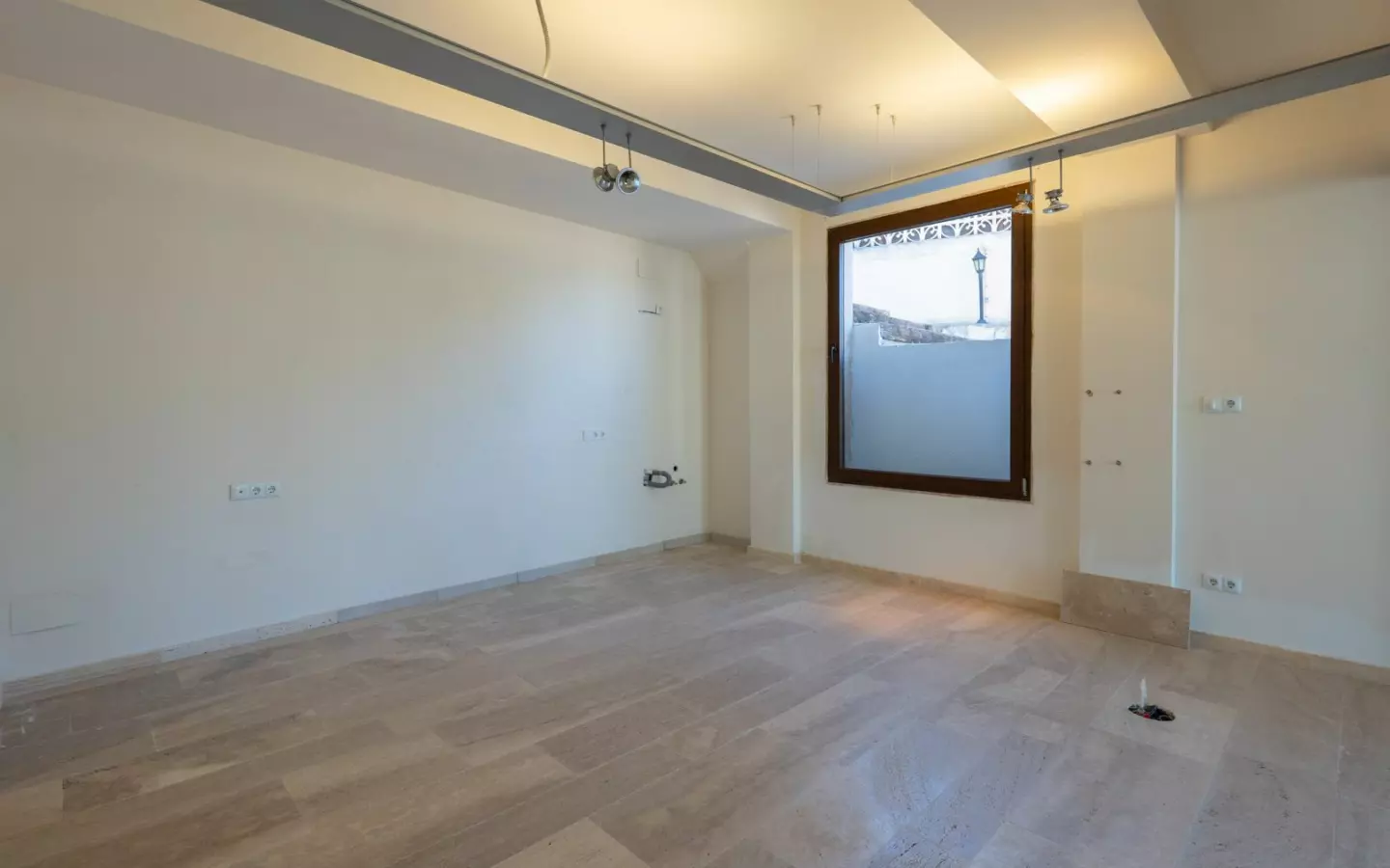 3-bedroom Commercial Unit In Benissa, Spain (301 M²)