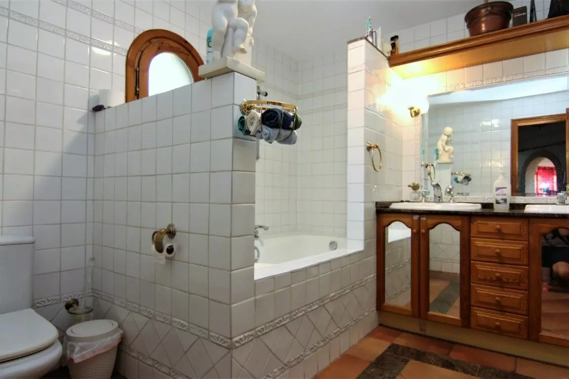 8-bedroom Villa In Benissa, Spain (392 M²)