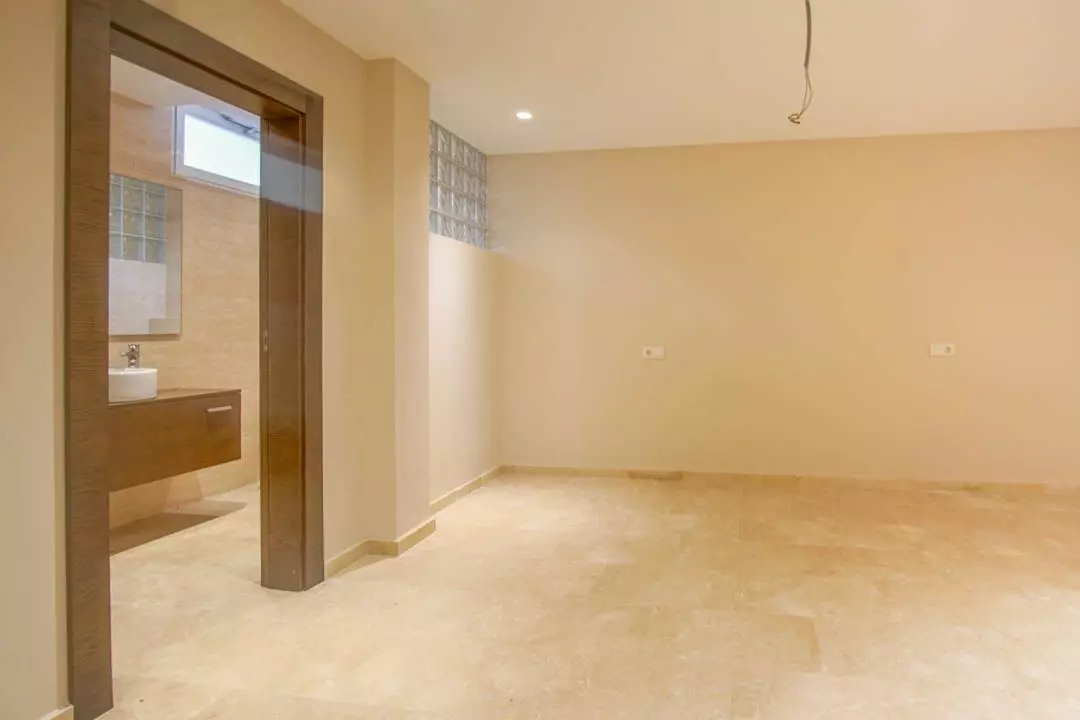 5-bedroom Villa In L’alfas Del Pi, Spain (810 M²)