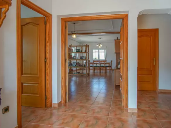 5-bedroom Villa In Calpe, Spain (345 M²)