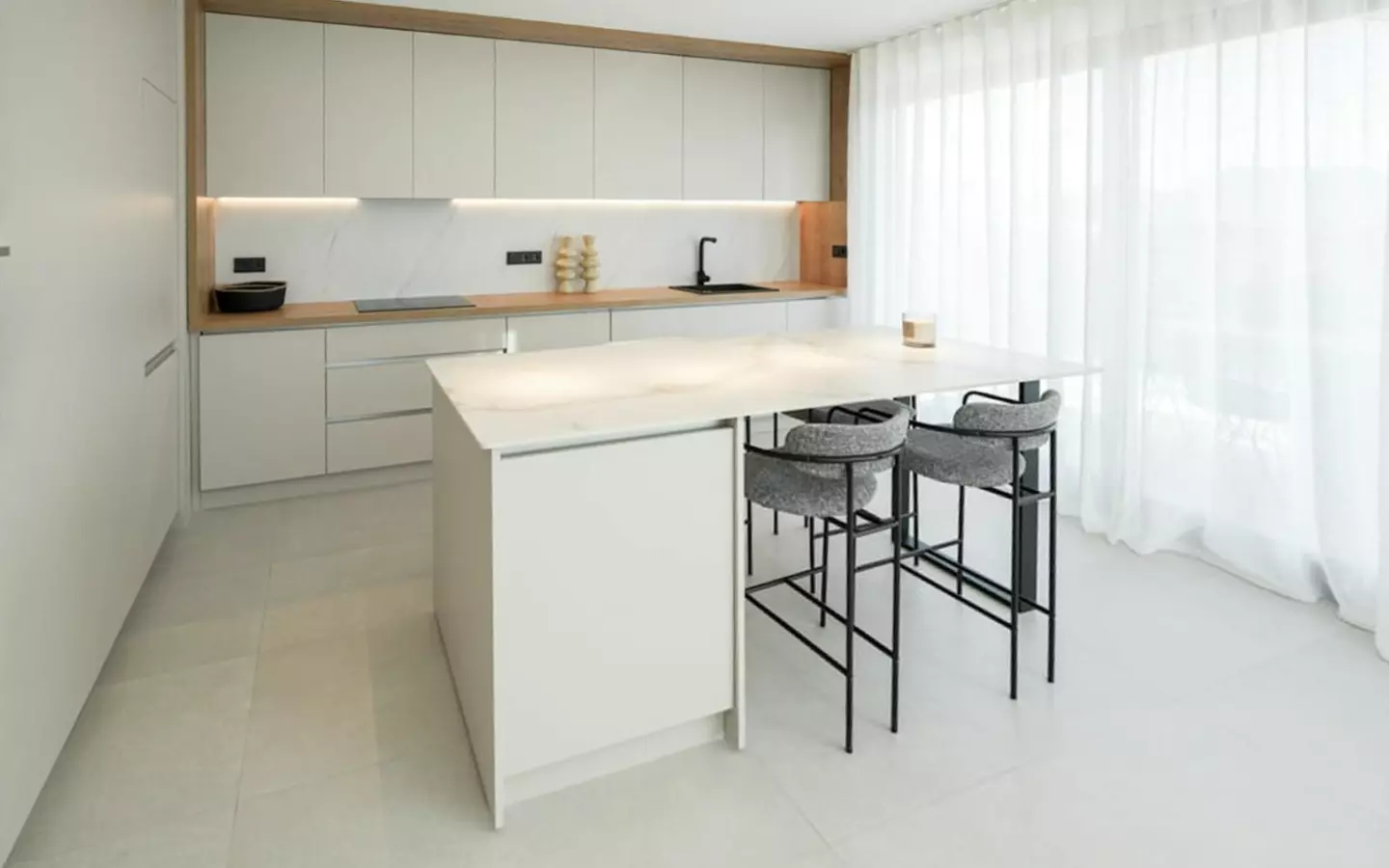 3-bedroom Villa In Polop, Spain (293 M²)