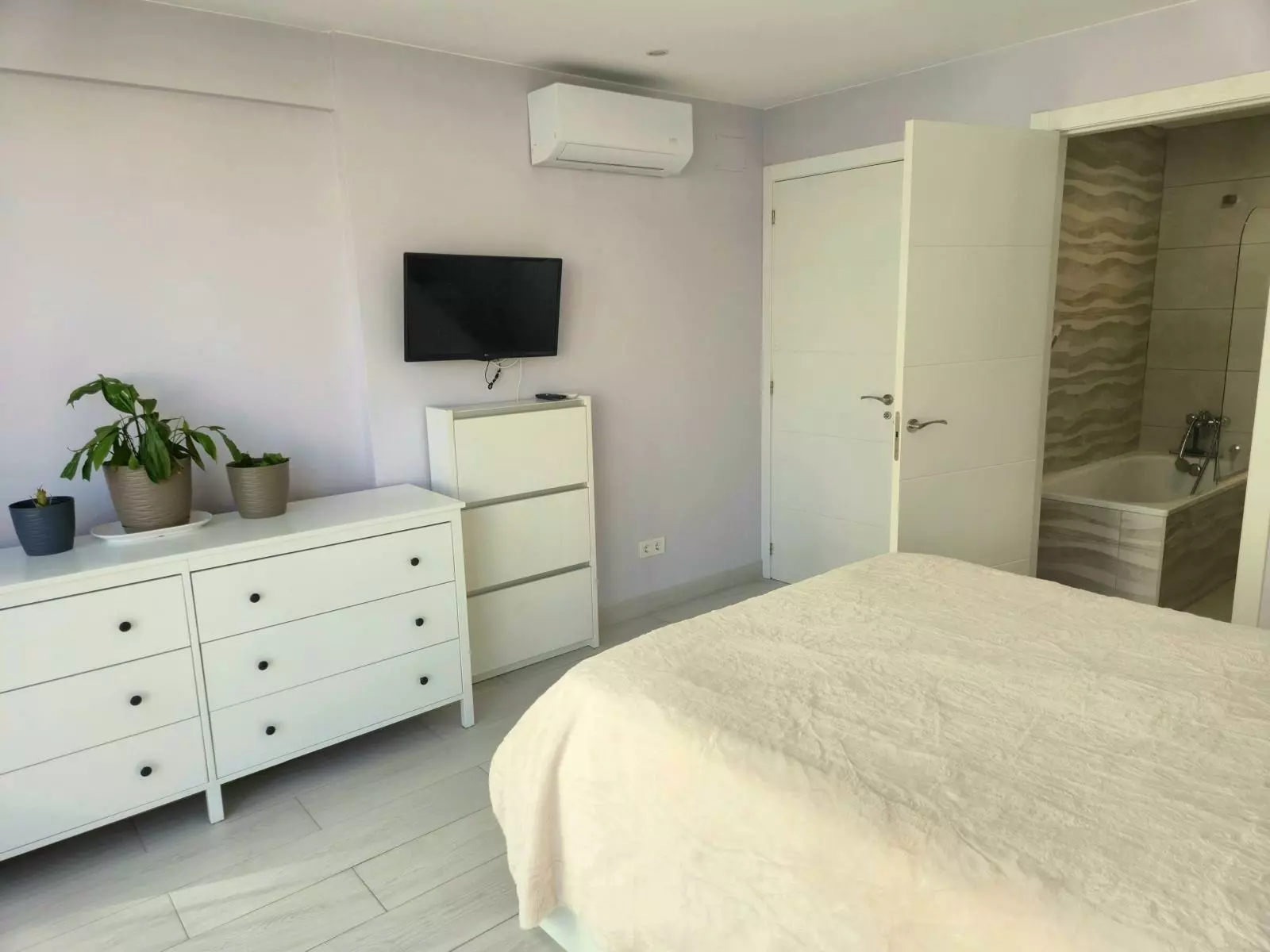 2-14-5b1f86 2-bedroom Flat In Calpe, Spain (80 M²)