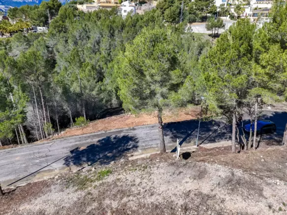 Plot In Altea, Spain (985 M² Plot)