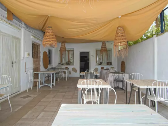2-bedroom Villa In Denia, Spain (179 M²)