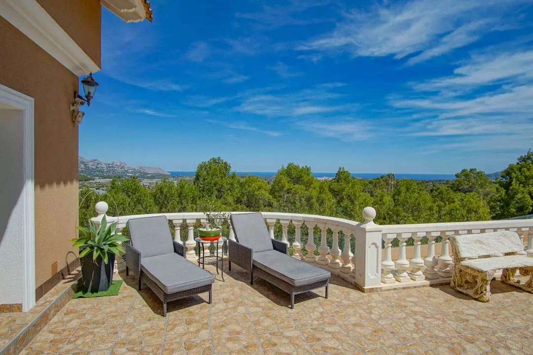 8-bedroom Villa In La Nucía, Spain (900 M²)
