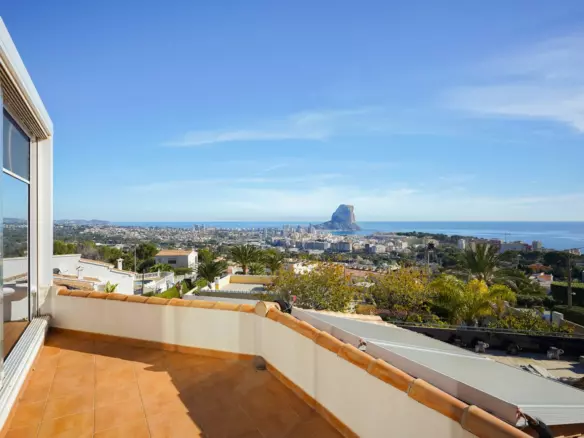 3-bedroom Villa In Calpe, Spain (529 M²)