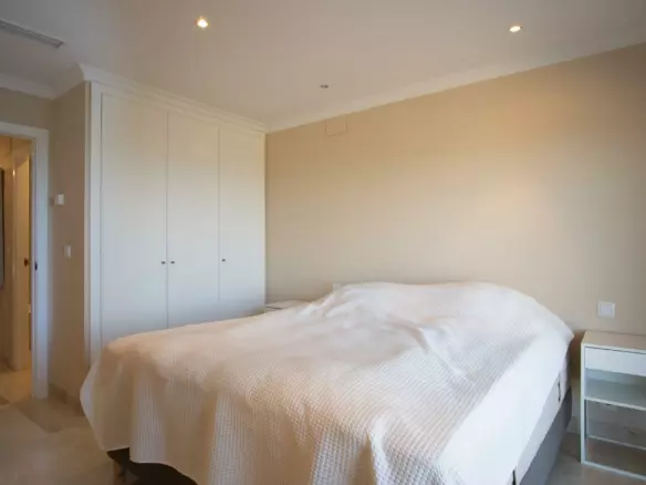 3-bedroom Apartment In Pedreguer, Spain (310 M²)