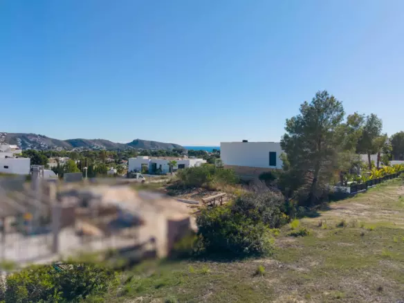Plot In Moraira, Spain (811 M² Plot)