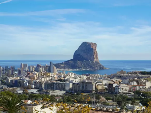 3-bedroom Villa In Calpe, Spain (529 M²)