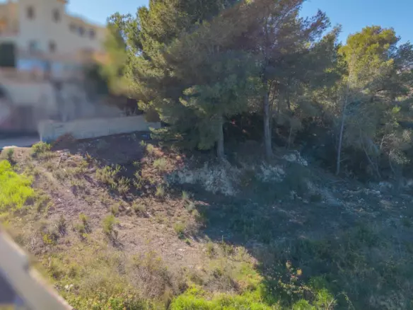 Plot In Moraira, Spain (801 M² Plot)