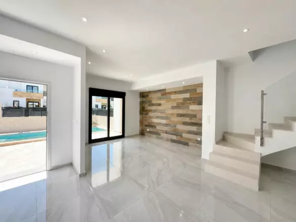 3-bedroom Villa In La Nucía, Spain (123 M²)