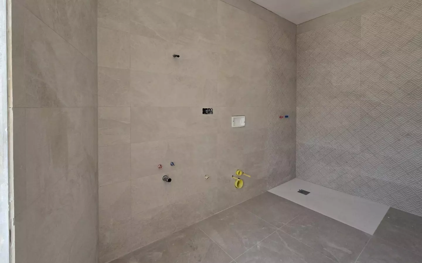3-bedroom Villa In Els Poblets, Spain (225 M²)