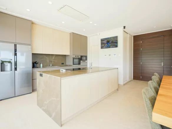 3-bedroom Villa In Pedreguer, Spain (225 M²)