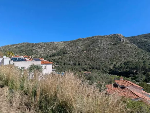 3-bedroom Villa In Pedreguer, Spain (160 M²)