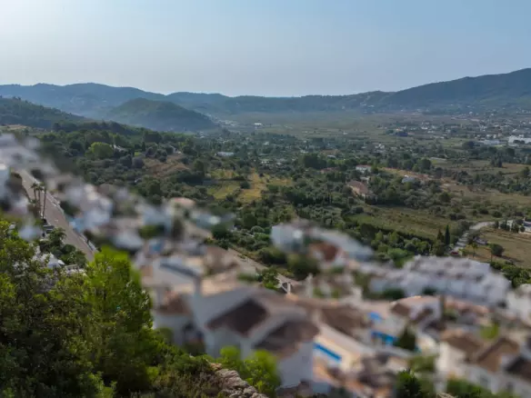 Plot In Jalon – Xalo, Spain (653 M² Plot)