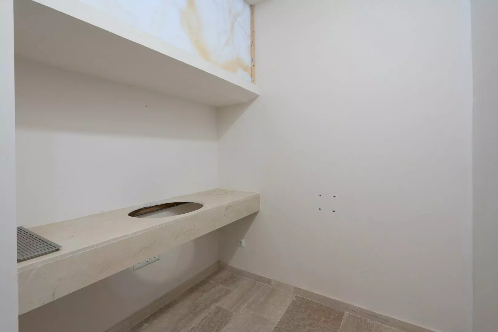 2-16-062273 3-bedroom Commercial Unit In Benissa, Spain (301 M²)