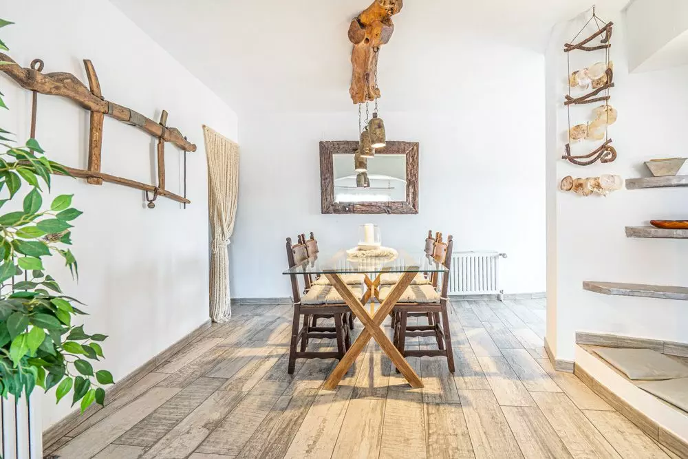 6-bedroom Villa In Calpe, Spain (350 M²)