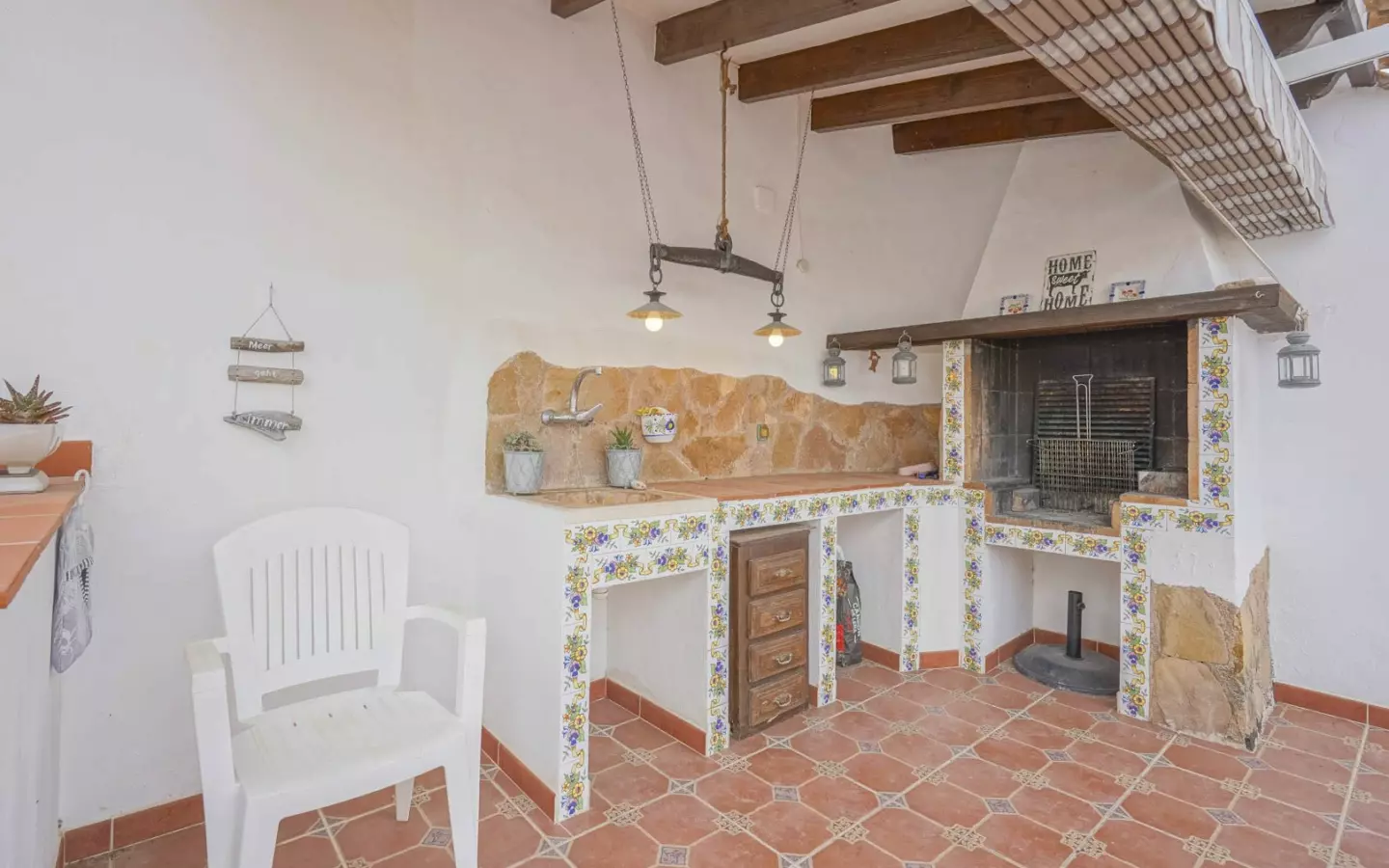 5-bedroom Villa In El Rafol D’almunia, Spain (307 M²)