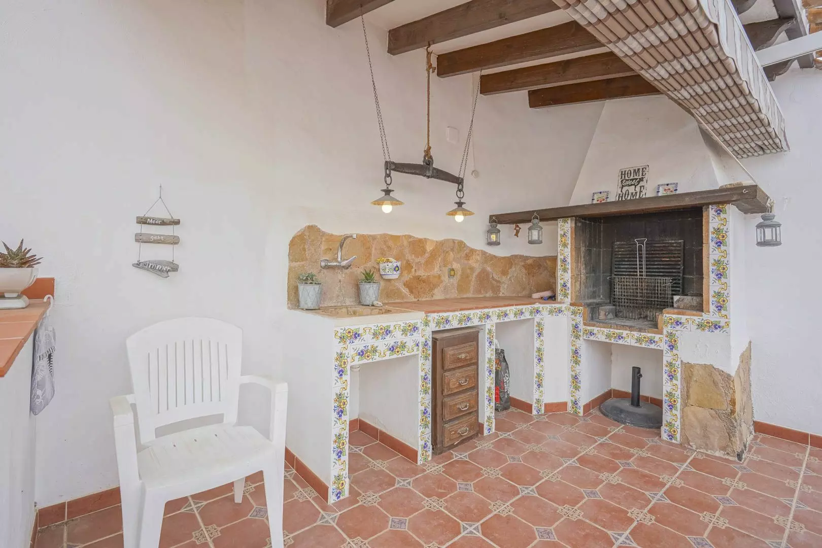 5-bedroom Villa In El Rafol D’almunia, Spain (307 M²)